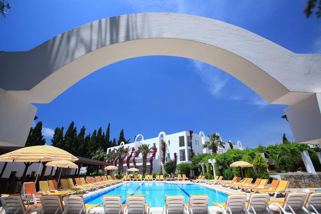 Natur Garden Hotel Bitez Bagian luar foto